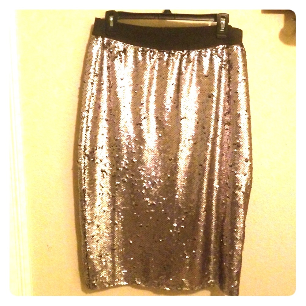 Be noticed in this sequin skirt!